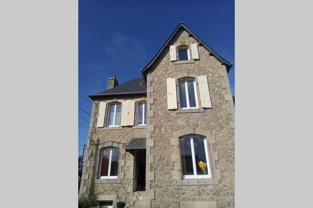 Kermaravel, Le Petit Manoir En Bord De Mer. Saint-Pol-de-Léon Exterior foto